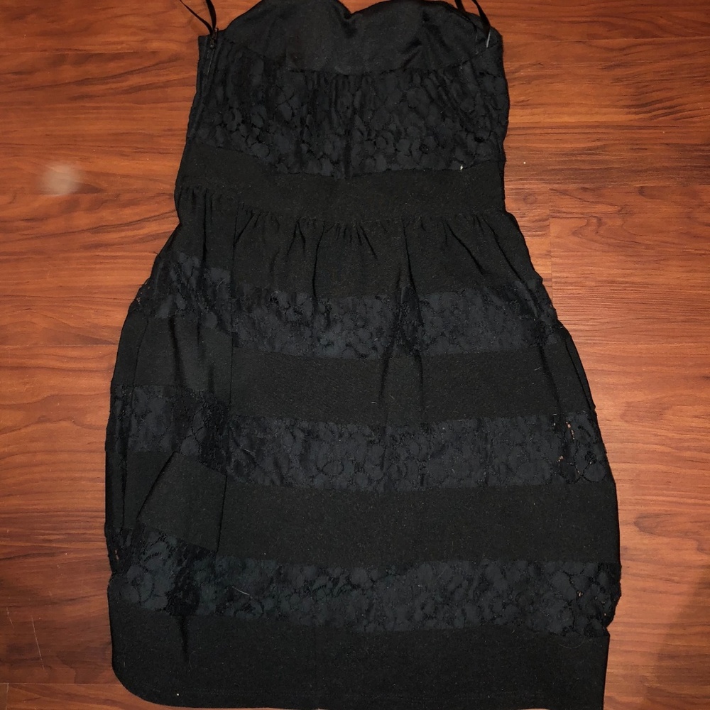 Dress - Picture 2 of 2